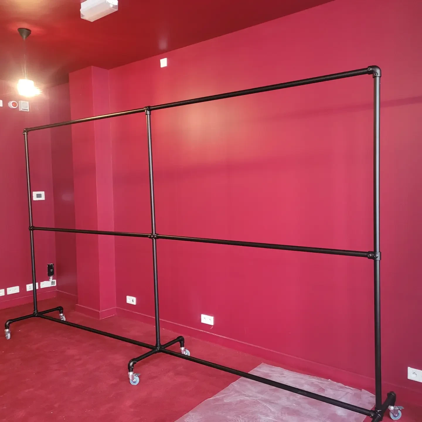 Structure mobile sur roulettes Kee Klamp
